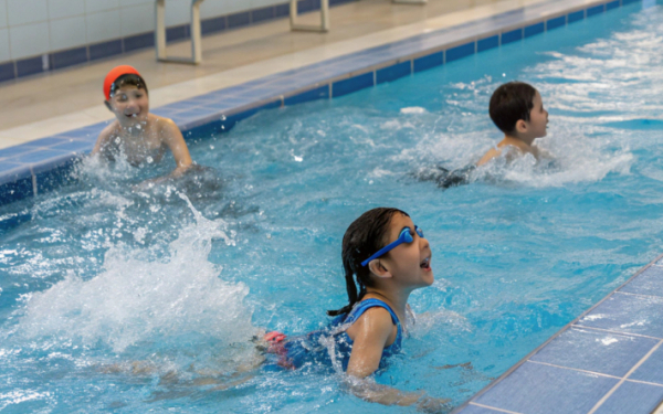 Уроки плавания добавят в школьную программу