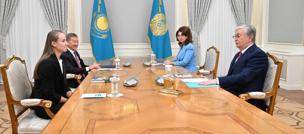 Президент наградил Елену Рыбакину орденом &quot;Барыс&quot; III степени