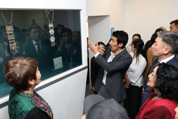 Работы известных ювелиров представлены в Атырау