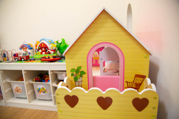 В Новосибирске открыли группы в детсадах для детей от шести месяцев