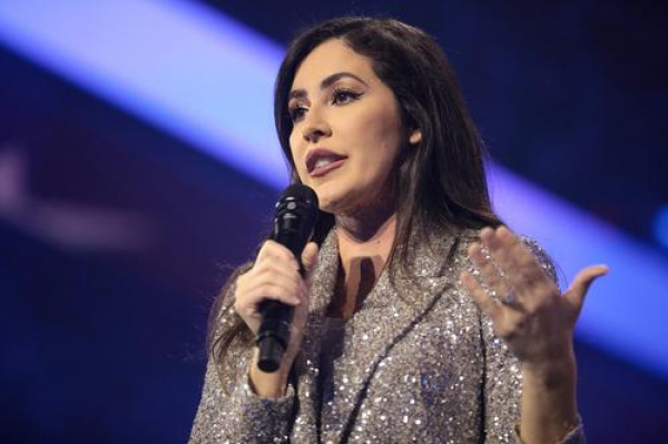 Конгрессвумен Луна призвала Зеленского пойти на заключение сделки с Россией