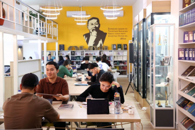 Какие библиотеки в Алматы работают круглосуточно