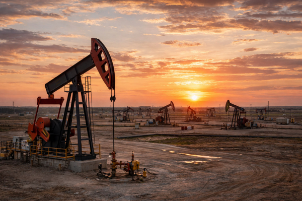 Катарский министр аль-Кааби: нефть может подорожать до 150 долларов