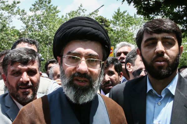 Сын Хаменеи у власти: как его приход изменит отношения Ирана и России