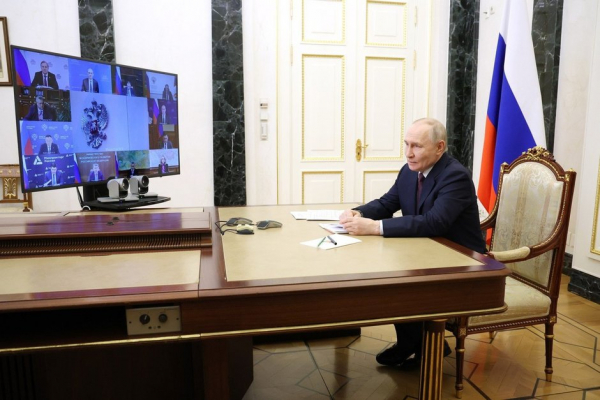 Путин заявил, что &laquo;нужно быть обязательно готовыми&raquo; к морозам и снегопадам в ПФО