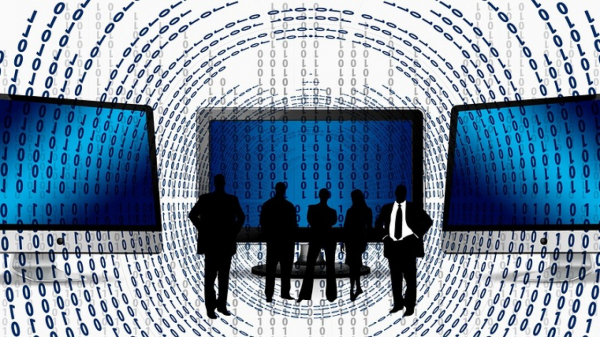 Большая чистка в госаппарате: казахстанцам устроили массовую проверку