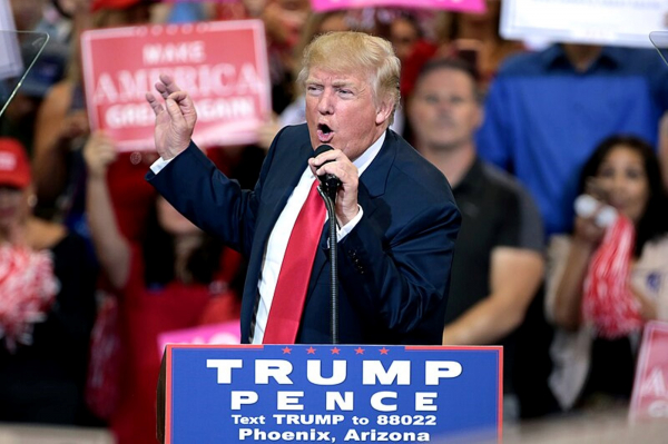 Трамп пообещал опубликовать &laquo;интересные&raquo; правительственные документы об НЛО