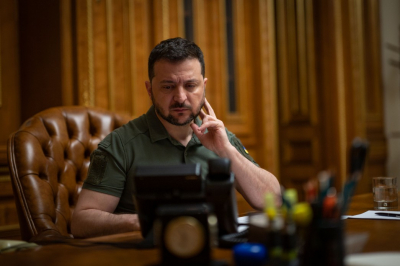 Азаров сообщил об аресте детективов НАБУ по распоряжению Зеленского