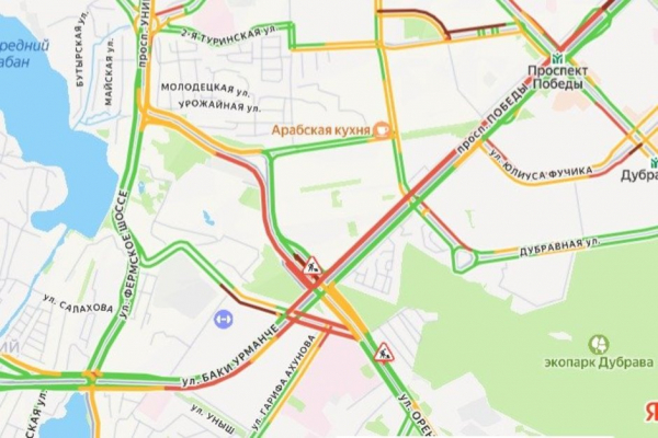 В Казани утром пробки достигли 8 баллов, самые сильные заторы фиксируют на трех участках