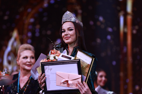 &laquo;Талантливая с детства&raquo;: титул &laquo;Мисс Татарстан&raquo; взяла 18-летняя Амира Шарипова