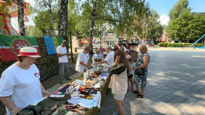 Нижнекамцев научили плести масксети и антидроновые шторы