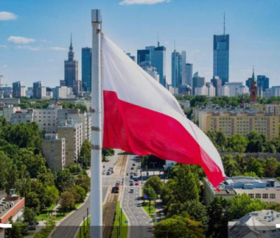 &laquo;Назло России обнищаем, но не купим баррель у русских&raquo; &mdash; русофобия разоряет Польшу