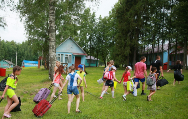 На &laquo;Госуслугах&raquo; хотят создать единый пакет документов для поездки детей в лагерь