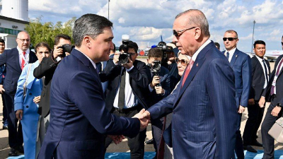 Президенты Турции и Кыргызстана прибыли в Астану