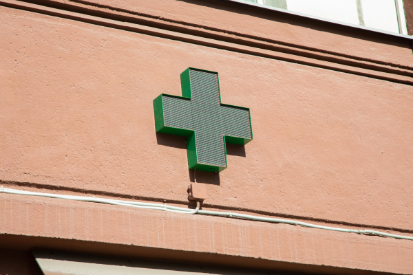 Россиян предупредили о 17 лекарствах, вызывающих поражение печени