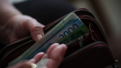 Число должников, которым запрещен выезд из России, выросло до рекордных 8,9 млн 19/03/2026 &ndash; Новости