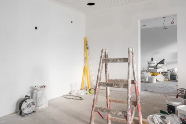 И мебель целая, и руки чистые: Как подготовить квартиру к ремонту