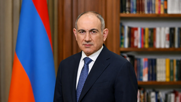 Пашинян поблагодарил Путина за поддержку