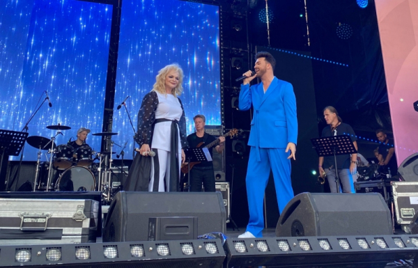 &laquo;Снять маску снежной королевы&raquo;: эксперт раскрыл, может ли Лариса Долина вернуть доверие россиян