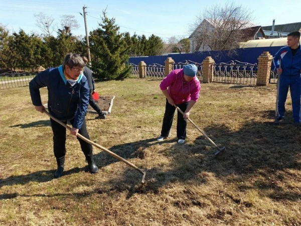 Общегородской субботник в Челнах объединил около 3 тыс. человек