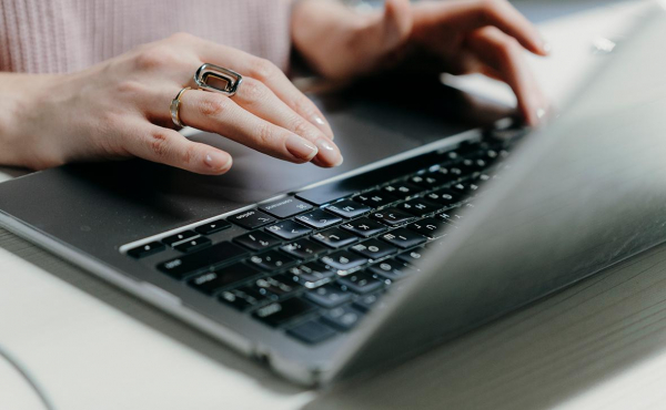 &laquo;Ростех&raquo; призвал ужесточить наказание за дипфейки после видео с Чемезовым