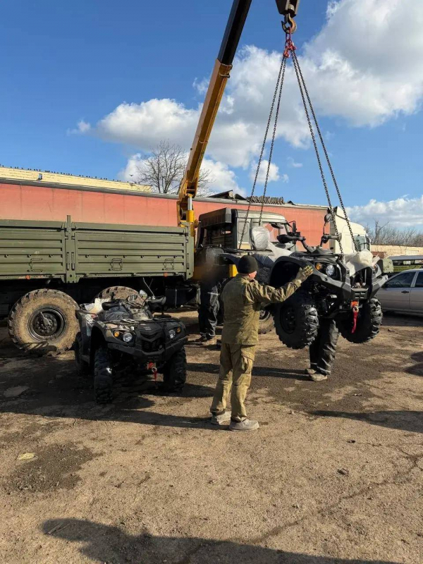 В зоне СВО встретили 60-й гуманитарный конвой из Альметьевска