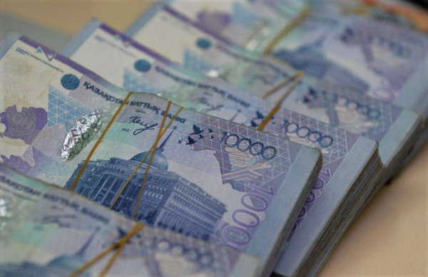 Около 8 млрд тенге выманили у клиентов сотрудники стройкомпании в Астане