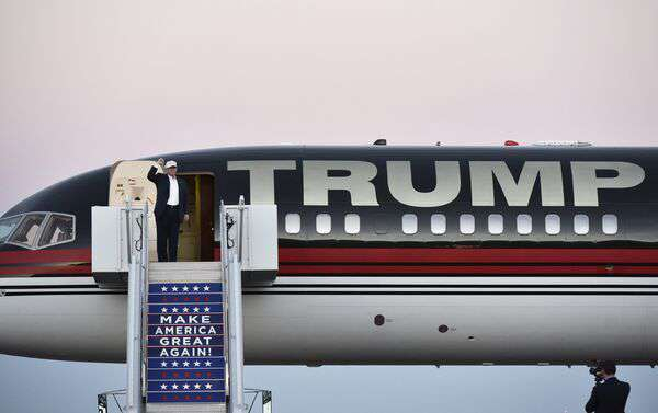 Самолет Трампа столкнулся с другим бортом в аэропорту Флориды