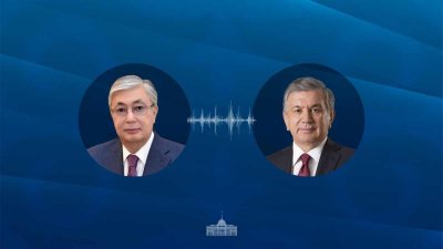 Токаев поздравил президента Узбекистана с днем рождения
