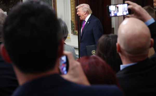 Трамп назвал Испанию враждебным НАТО лузером