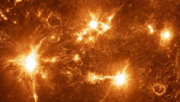 На Солнце внезапно возобновились сильные вспышки: метеозависимым &mdash; приготовиться