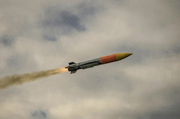 Tasnim: КСИР поразил ракетами американский эсминец в Индийском океане