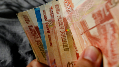 Миллионы россиян могут попасть под контроль ФНС из-за переводов 17/04/2026 &ndash; Новости