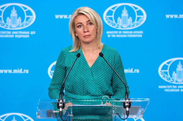 Захарова: кредиты Украине приведут к распродаже страны