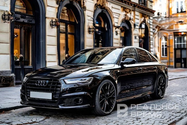 Продажи премиальных автомобилей в России в 2025 году упали на 16%