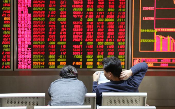 Рынки Азии рухнули на фоне взлета цены нефти почти до $120