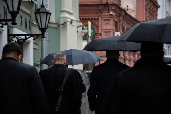 Синоптик Тишковец: в Москве в воскресенье ожидается +12 градусов и дождь