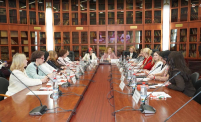 Сила единства: круглый стол о роли русскоговорящих женщин в устойчивом развитии общества