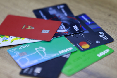 За всеми доходами россиян начнут следить через переводы