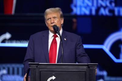 Трамп поручил своим помощникам подготовиться к затяжной блокаде Ирана, пишет WSJ