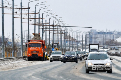 Продажи легковых авто в феврале выросли на 4%