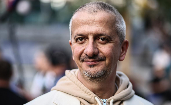 Выпускники школы-студии МХАТ выступили против назначения Богомолова