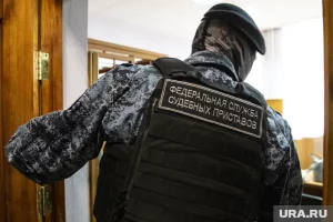 На деньги организатора концертов Канье Уэста в России наложили арест