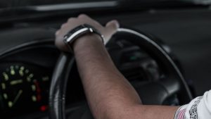 Предлагал интимные услуги пассажирке: таксиста наказали в Астане