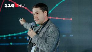 «Люди сами отдают то, что не показали бы постороннему»: эксперт — о том, кто может прочитать вашу переписку с ИИ