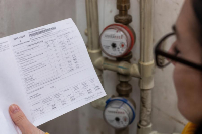 Почему тем, у кого в квартире счетчики, повысят плату за услуги ЖКХ