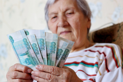 Стало известно, какие надбавки получают пенсионеры старше 80 лет