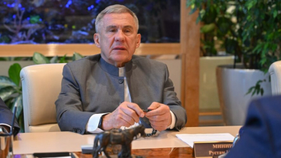 Минниханов провёл встречу с председателем РЭДС Винокуровым в Казани 22/04/2026 – Новости