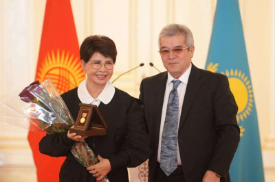 Роза Рымбаева стала Народной артисткой Кыргызстана