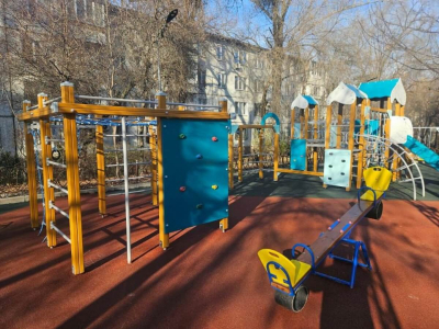 Мальчик порвал почку, упав с горки в Петербурге